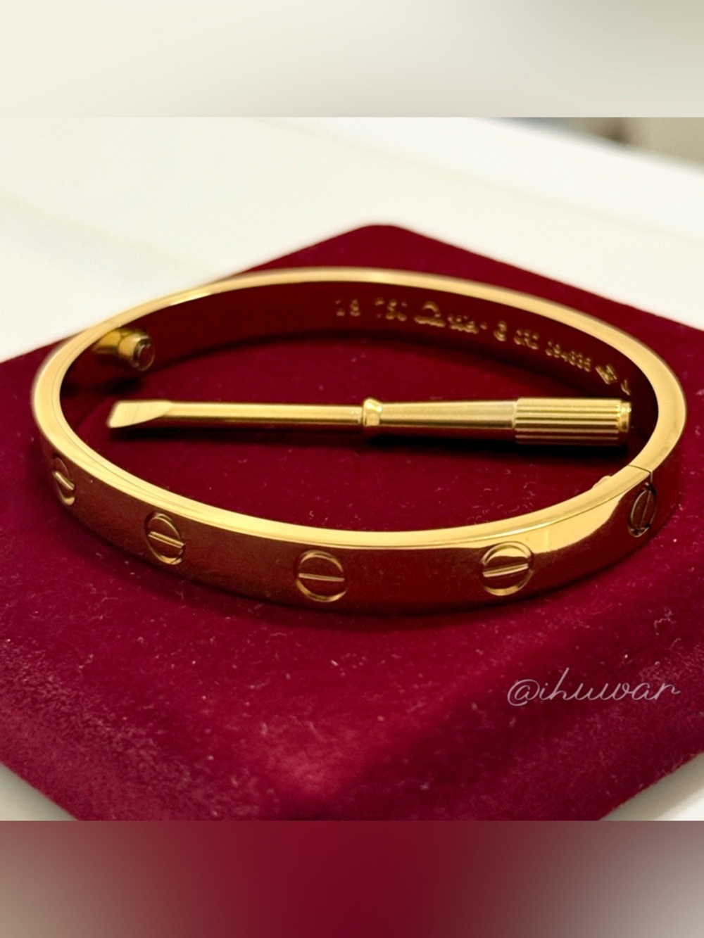 New 18K Gold Plated Screw Love Motif Bangle Bracelet with Screwdriver - Picture 3 of 9